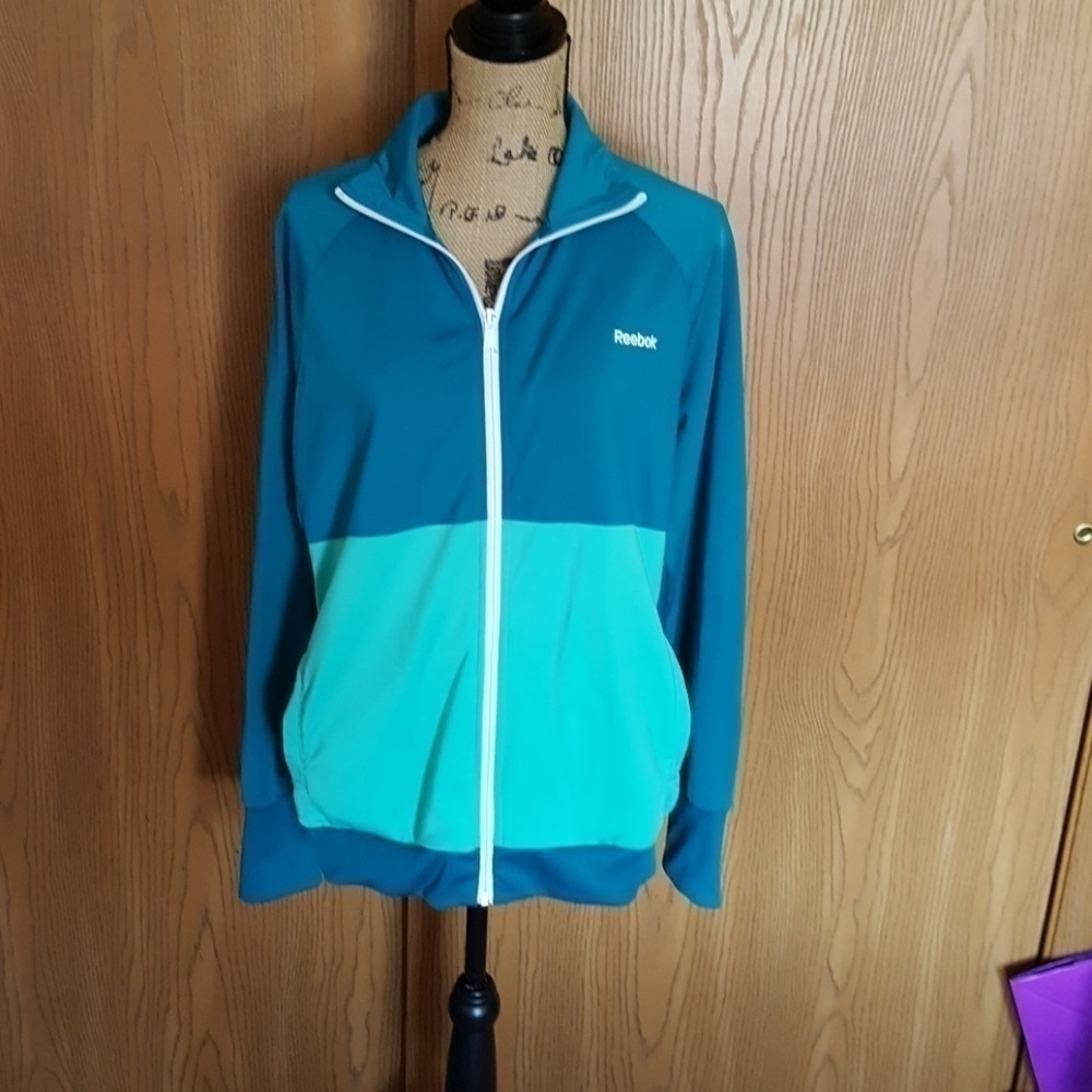 Xl Reebok blue jacket. Perfect Condition
